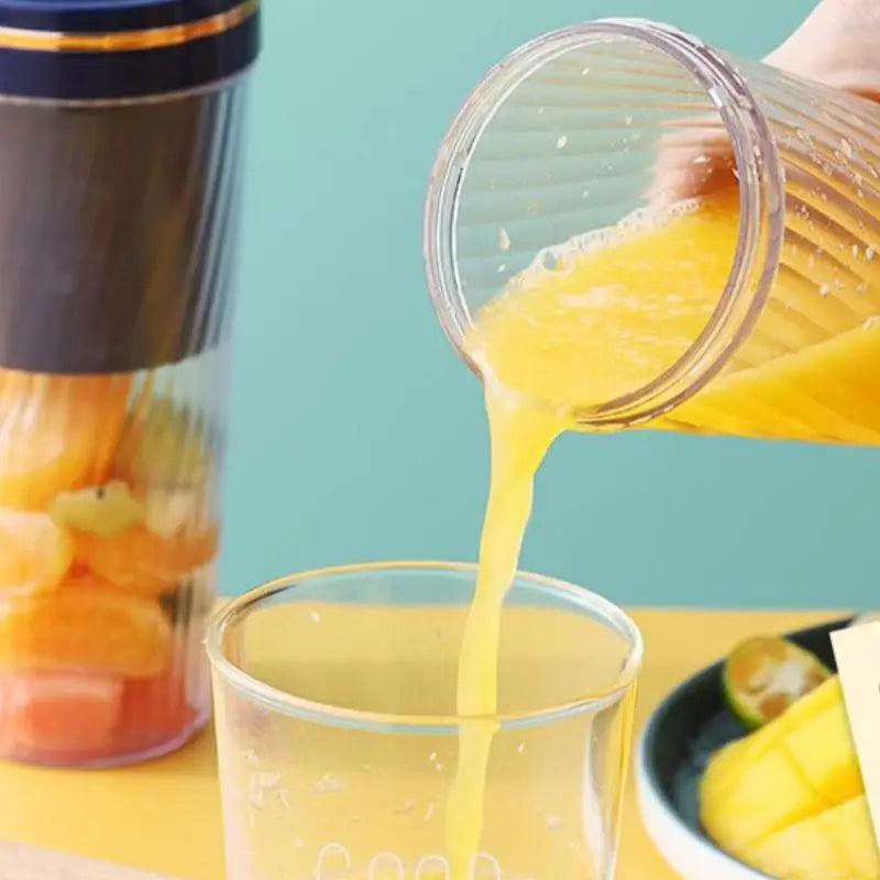Portable Milkshake and Smoothie Blender 10 Blades Powerful Juice